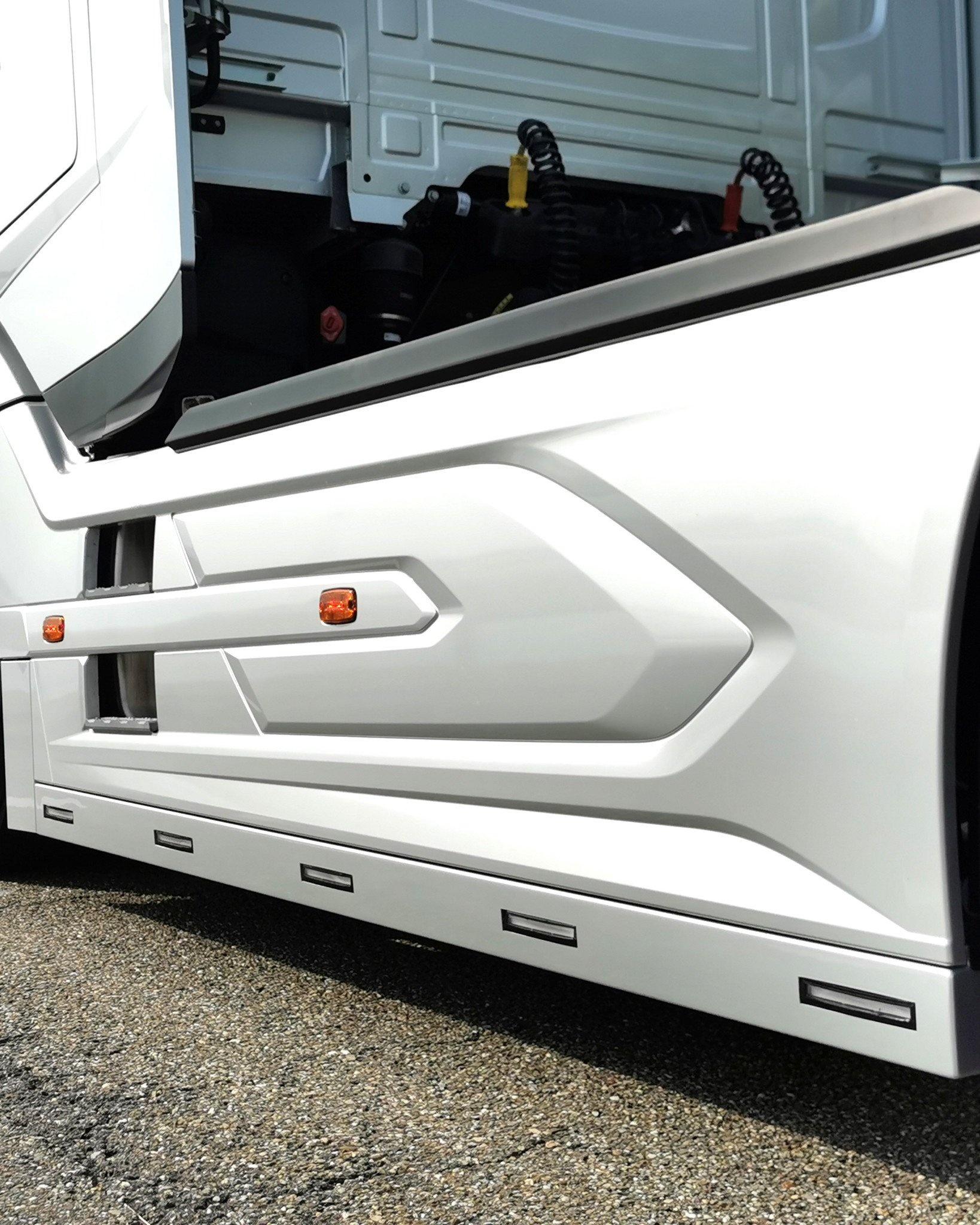 DAF XF/XG/XG+ Seitenschweller-Verlängerungssatz