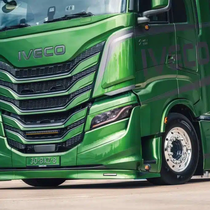 Iveco S-Way Front Spoilerlippe