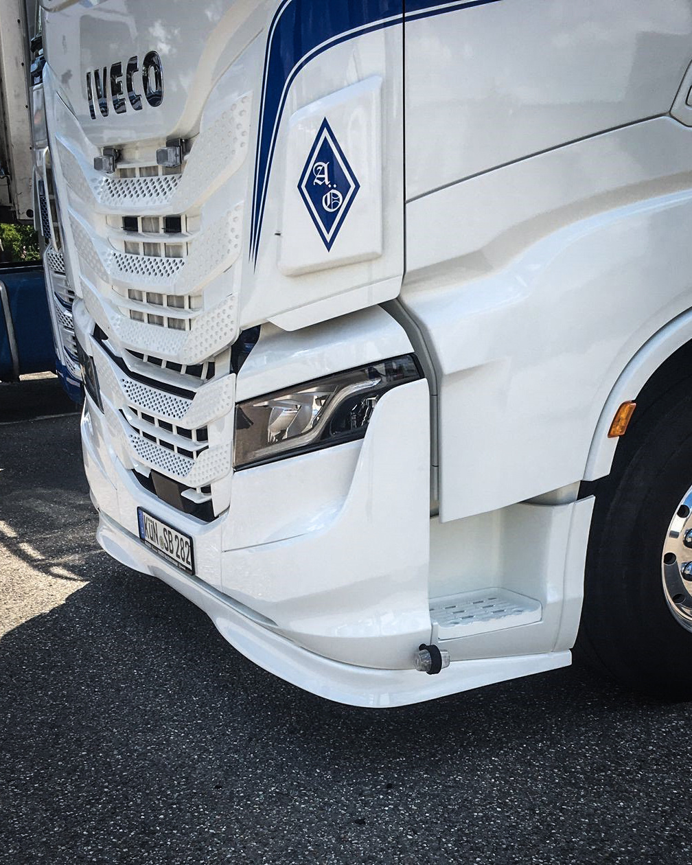 Iveco S-Way Front Spoilerlippe