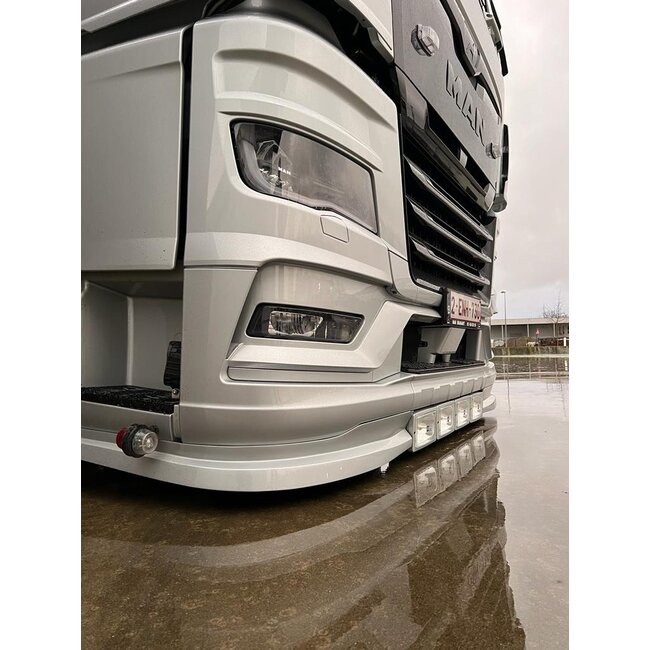 MAN TGX MY2022 Spoiler delantero