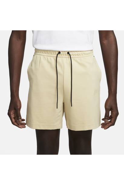 Nike Short Tech Essentials Crème Heren