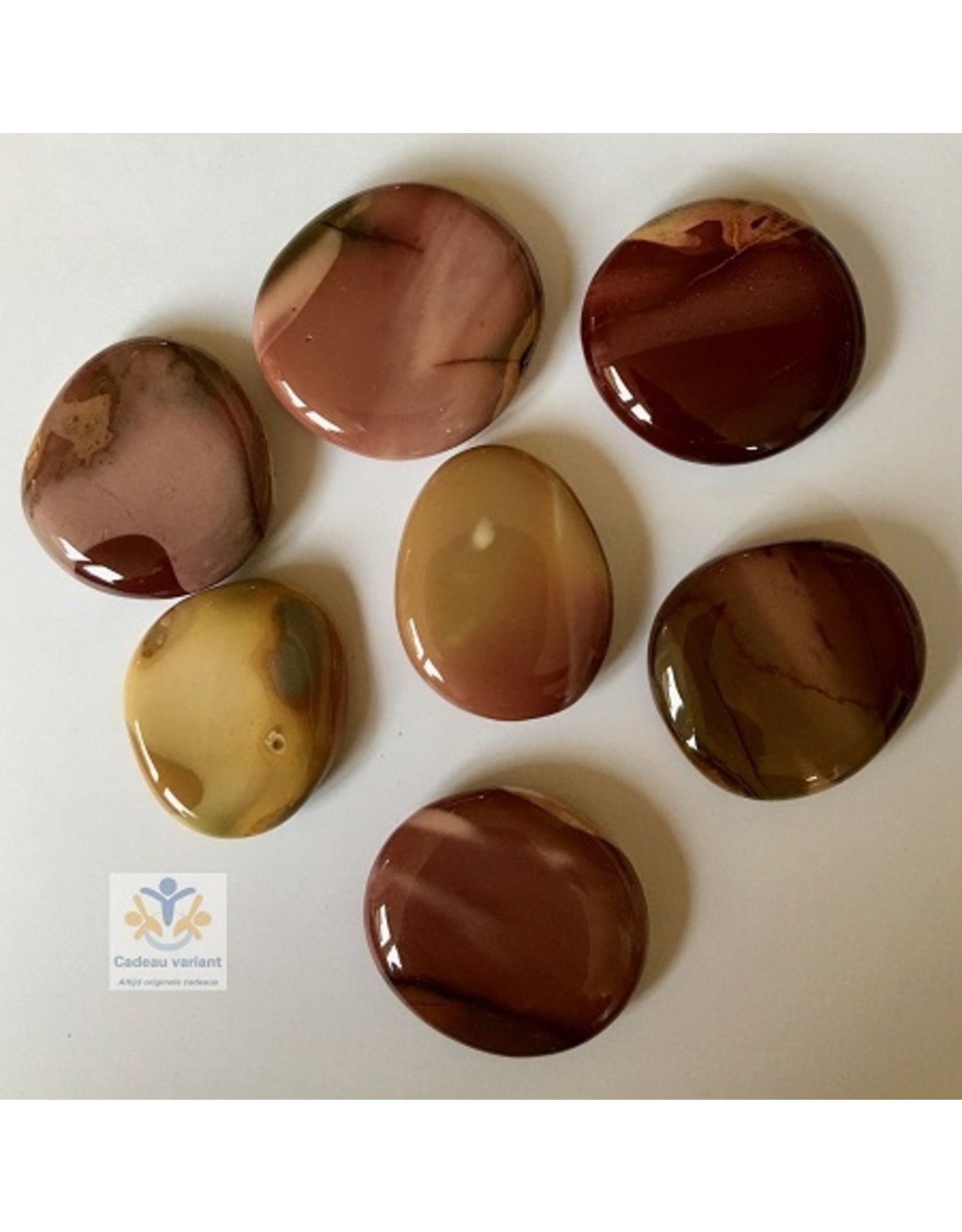 Mookaiet (Mokaiet)  platte edelsteen  (schijfsteen)