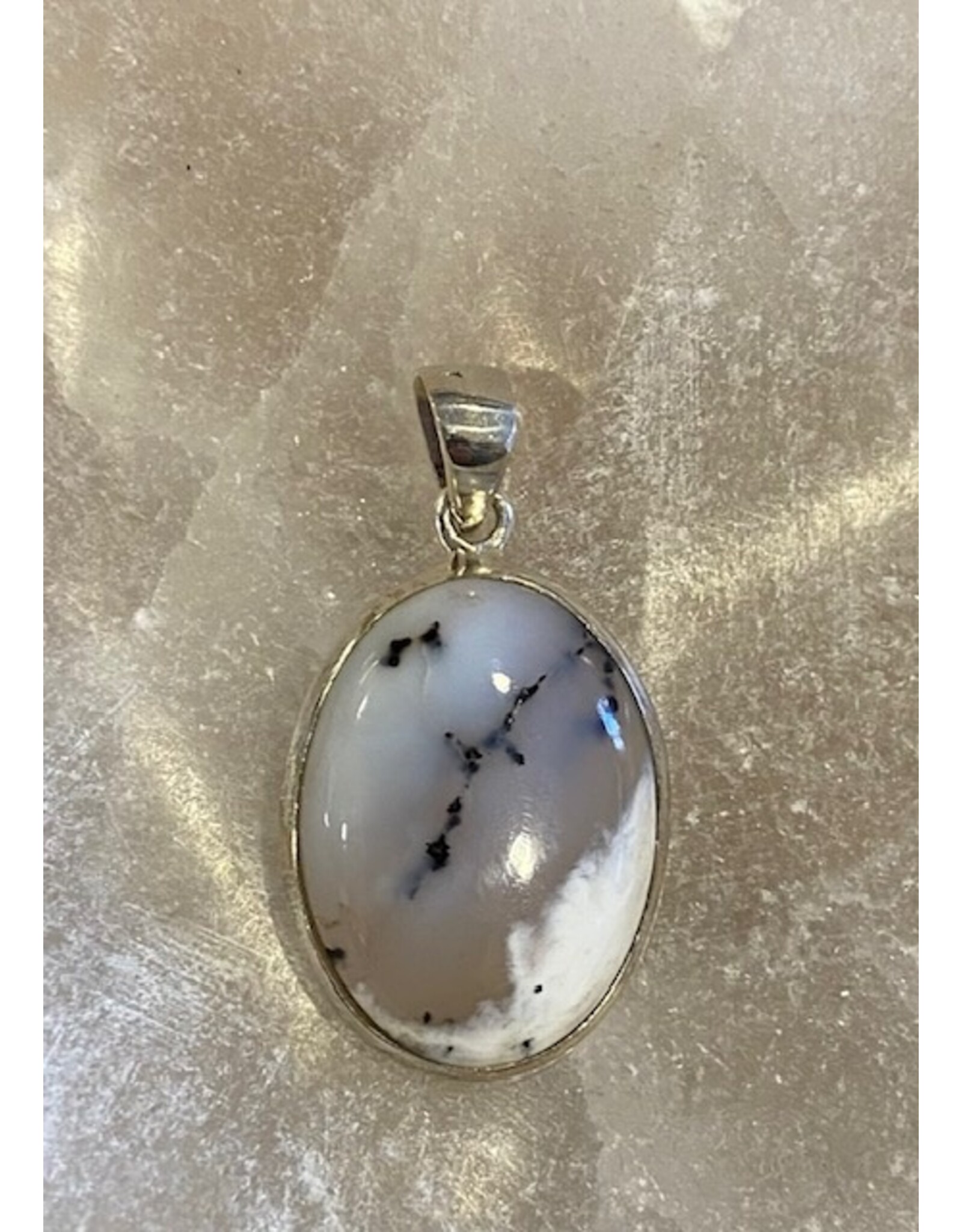Zilver dendriet opaal hanger