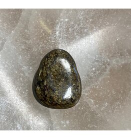 Bronziet doorboord edelsteen hanger