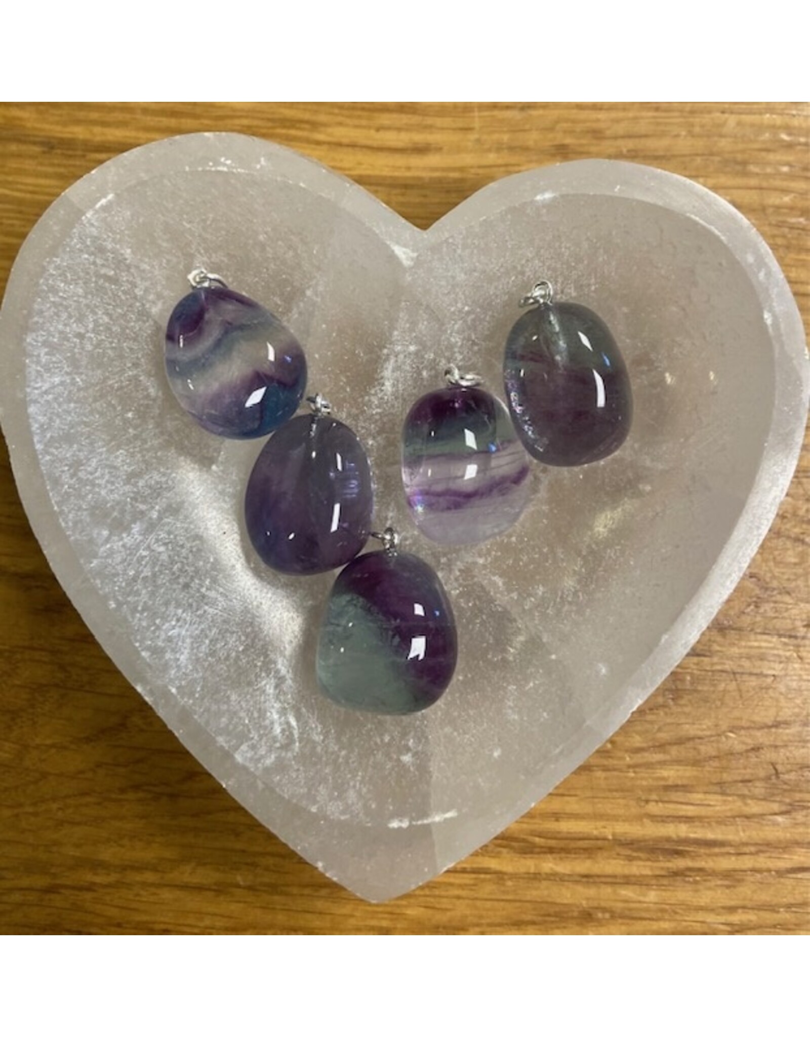 Fluoriet regenboog edelsteen  hanger