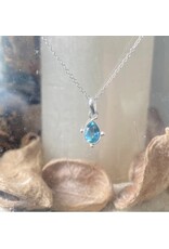 Topaas blauw met ketting zilver