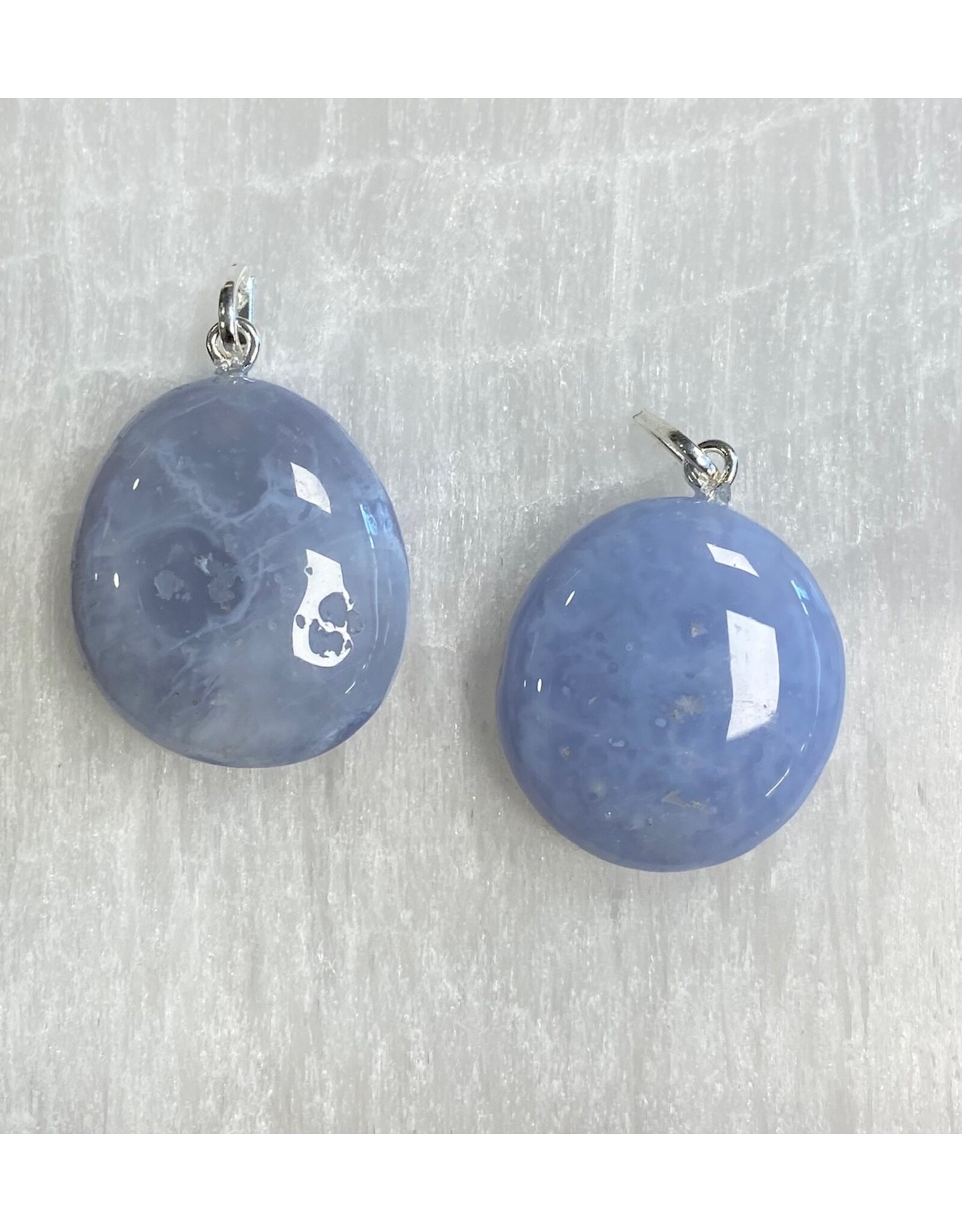 Chalcedoon edelsteen hanger royaal