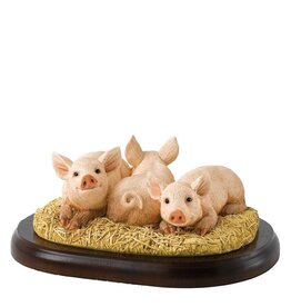 Beeld 3 varkens (three little piggies)