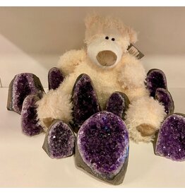 Amethist geode cluster