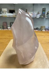 Rozenkwarts vlam edelsteen sculptuur