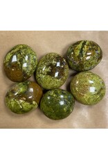 Opaal groen handsteen