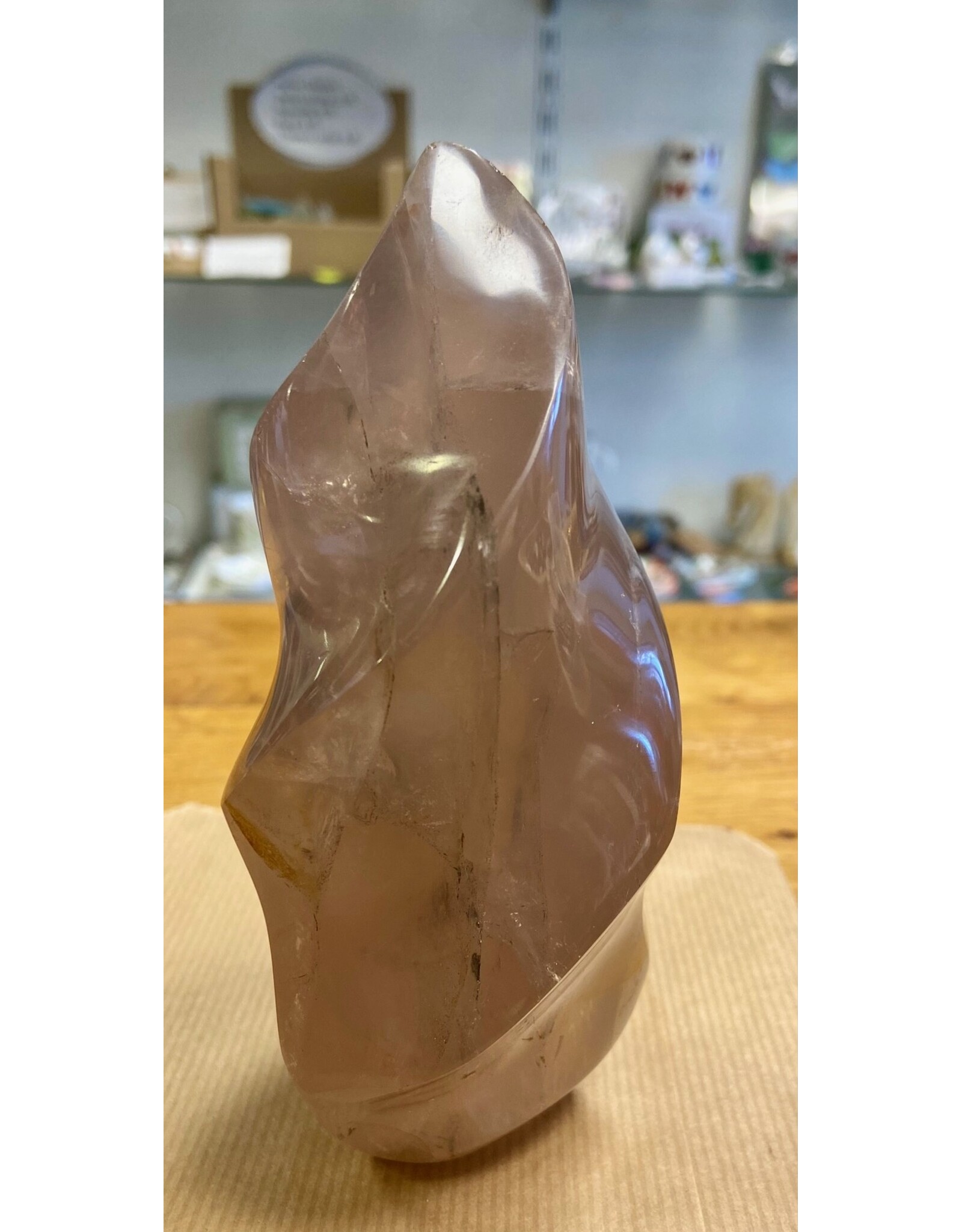 Vlam sculptuur  red healer (Hematiet kwarts)