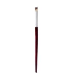 Fluffy nail art brush