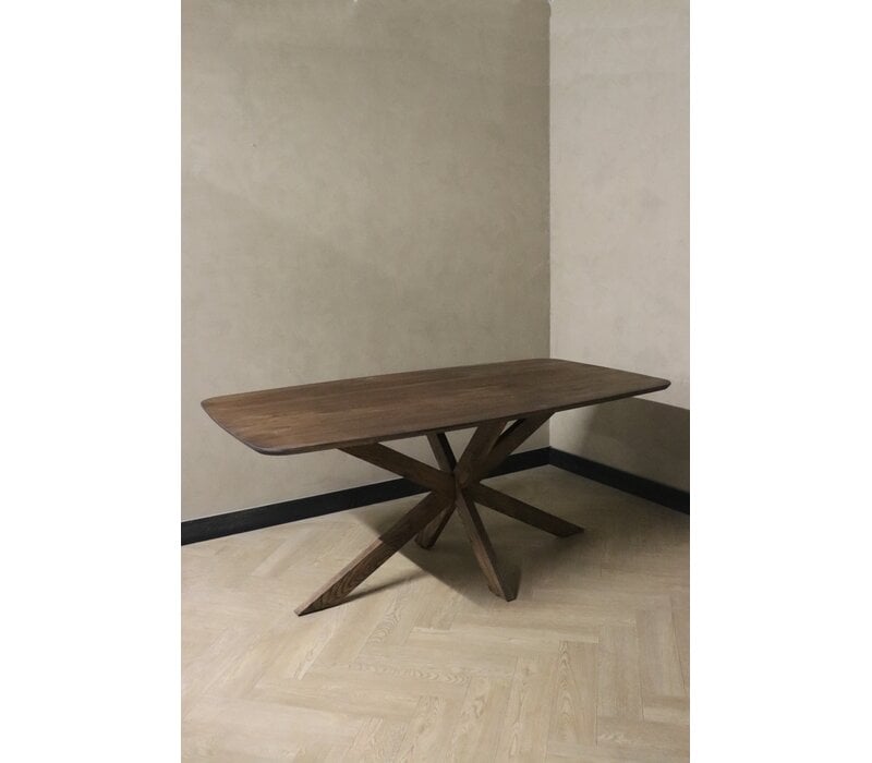 Deens ovale eettafel - Onno