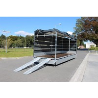 Hulco Medax met huif 502x203x210cm 3500kg Tridem