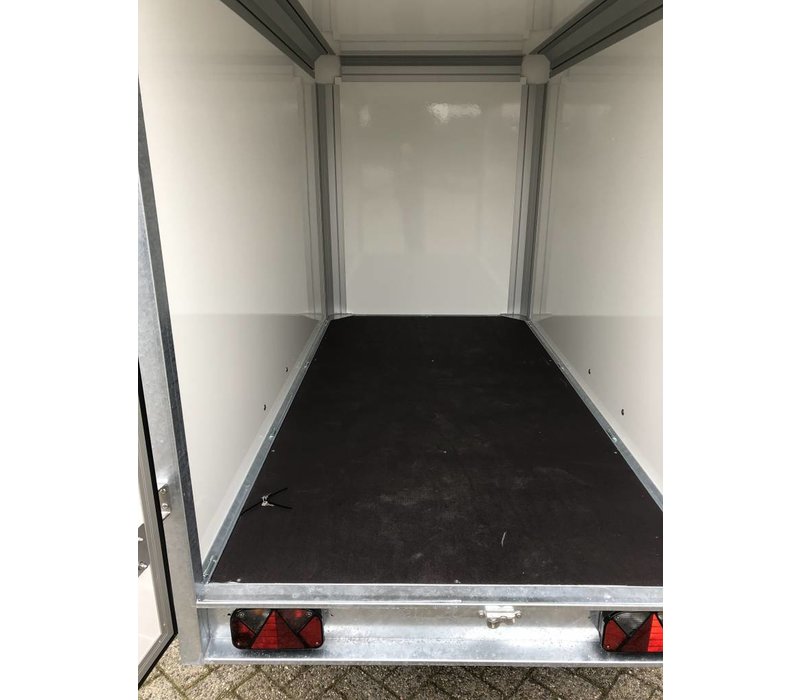 Nieuwe gesloten Henra Bakwagen 318 x 158 x 190 ( 2700kg ) tandemasser