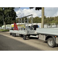 Schamelwagen met kraan en glasbok