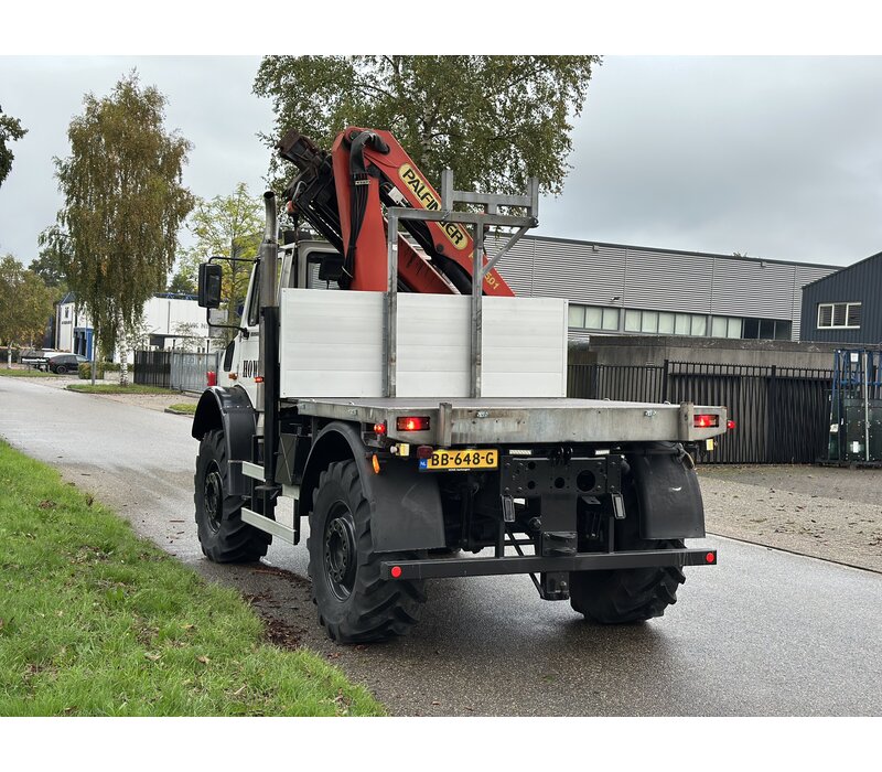 Unimog  U2150 palfinger kraan PK 9501