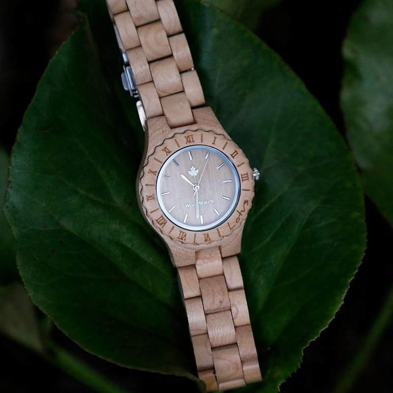 That first instinct and lust for a new adventure. This is the idea that brought the ORIGINAL Collection to life. Hand-carved wooden watches that celebrate the raw aspects of nature, which provide the world its beauty. Each model makes a statement and a co