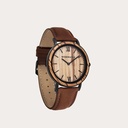 Le bracelet Pecan est fait de cuir véritable et d'un fermoir boucle métallique et est naturellement teint avec une teinte marron clair. Le Bracelet Pecan 18mm convient au montre de la Collection MINIMAL 40mm.