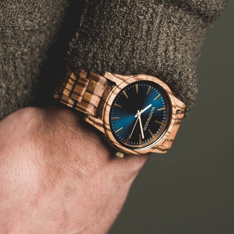 The Hyde Zebra features a modernized minimal dark blue dial with bold details in a 45mm case. A wrist essential combining natural wood with stainless steel and sapphire coated glass. The Hyde Zebra is handmade from natural Zebra wood from Central Africa.