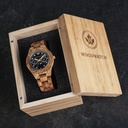 Die ODYSSEY-Kollektion ist eigens für das 7-jährige Jubiläum von WoodWatch entworfen worden. Die Kollektion umfasst ein Uhrengehäuse mit 40 mm Durchmesser mit unserem charakteristischen Mondphasen-Uhrwerk. Zum ersten Mal haben wir phosphoreszierende Mater