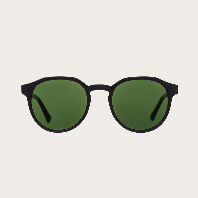 The REVELER Black Camo features a sleek geometric black frame with green camo lenses. Composed of durable Italian Mazzucchelli bio-acetate with hand-finished natural rosewood temples and black acetate tips. Bio-acetate is made from cotton and organic resi