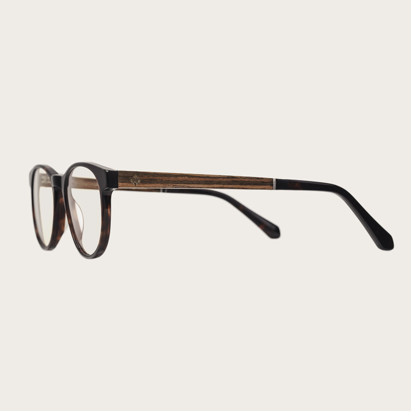 Filter out harmful excess blue light which can cause eye strain, headaches and poor sleep. The ELLIPSE Forever Havanas features a characteristic rounded dark brown tortoise frame and is composed of durable Italian Mazzucchelli bio-acetate with hand-finish