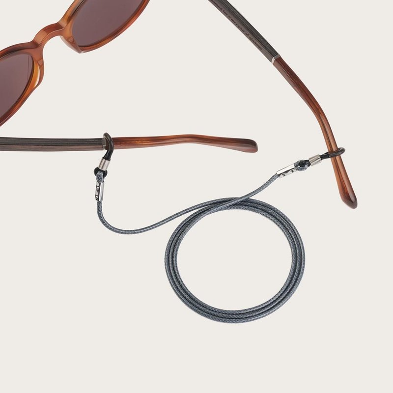 Tired of losing or breaking your glasses or sunglasses? We are dedicated to protecting your eyewear, fashionably. Oozing with style, this subtle, grey leather-look cord can be perfectly matched with your WoodWatch Eyewear, or simply attach it to your own