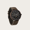 La collezione ELEMENT comprende 4 design unici della gamma WoodWatch e presenta una combinazione di acciaio inossidabile 316 e legno. L'orologio Brushed Iron Walnut Khaki dal diametro di 41mm è caratterizzato dal movimento a fasi lunari e da due contatori