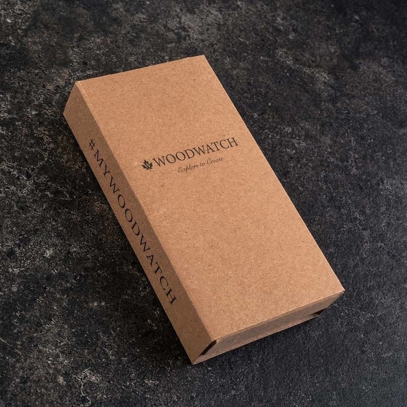 Jetzt in begrenzter Verfügbarkeit erhältlich - unsere CHRONUS Special Edition. Von Hand gefertigt, aus einer einzigartigen Kombination von Sandelholz und Kosso Wood aus Ostafrika  mit goldenen Details. Es sind nur 100 Stück verfügbar. Jede Uhr ist einzeln
