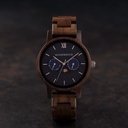 The CLASSIC Collection rethinks the aesthetic of a WoodWatch in a sophisticated way. The slim cases give a classy impression while featuring a unique a moonphase movement and two extra subdials featuring a week and month display. The CLASSIC Mariner is ma