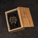 Ahora disponible de forma limitada - nuestra CHRONUS Special Edition. Hecho a mano de una combinación única de madera de ébano Ebonywood de África Oriental y zebrano de África Occidental, con detalles dorados. Solo 100 piezas están disponibles. Cada reloj