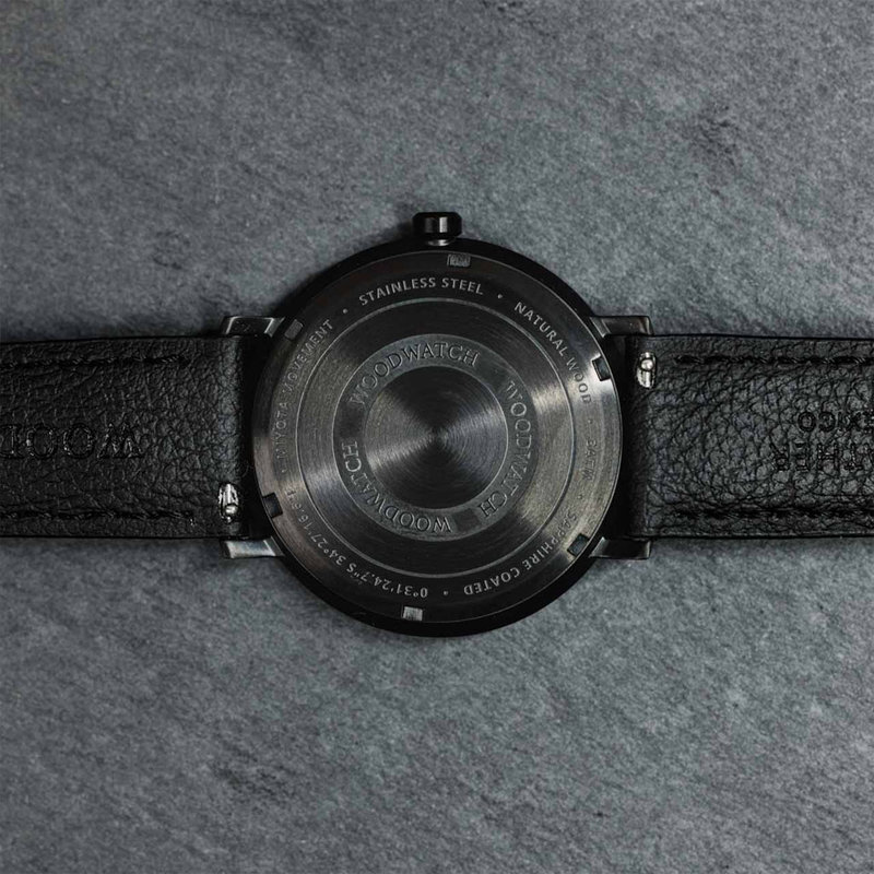 A renewed MINIMALl design with a timeless look that matches any occasion. Featuring a thin, black case, and leadwood bezel and dial. Comes with a cactus leather strap in matching black, extremely soft and durable, made from cactus leaves from Mexico.