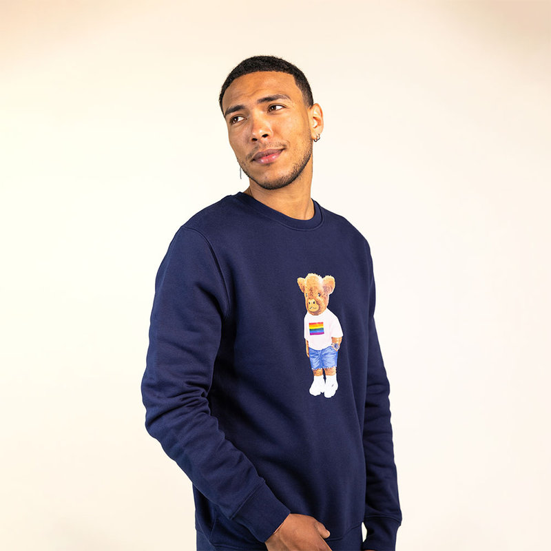 Jersey suave unisex de manga larga y cuello redondo. Hecho con 85 % algodón orgánico y 15 % poliéster reciclado, tiene el logo de Harvey entero bordado.