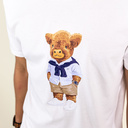 Camiseta suave unisex de manga corta con cuello redondo, hecha de 100% algodón orgánico y con estampado de Harvey entero.