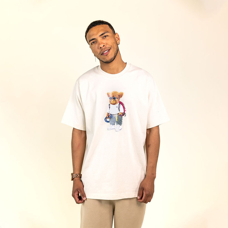 Hochwertiges, kurzärmliges, dickes Unisex-T-Shirt mit Rundhalsausschnitt, aus 100% Bio-Baumwolle und mit ganzflächigem Harvey-Druck.