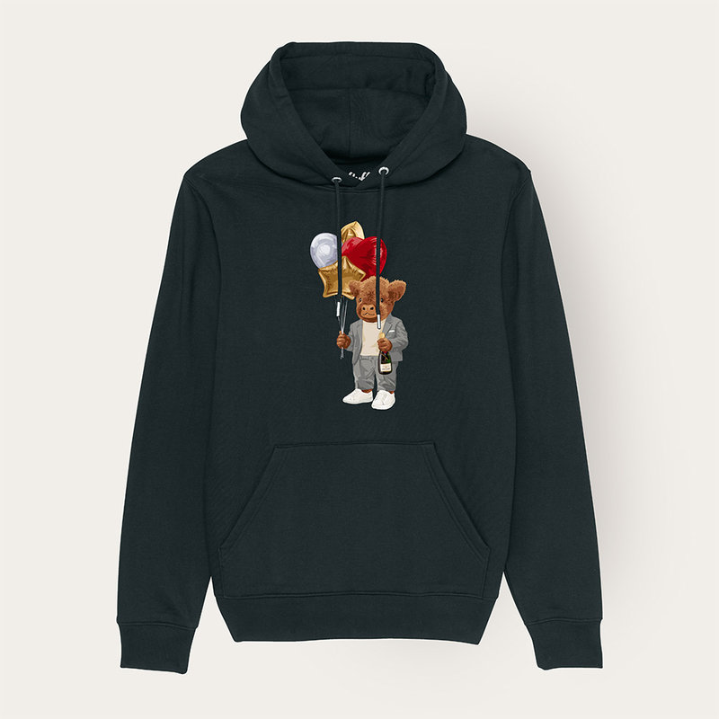Weicher, langärmeliger Unisex-Hoodie mit doppellagiger Kapuze und Kängurutasche auf der Vorderseite. Hergestellt aus 85 % Bio-Baumwolle und 15 % recyceltem Polyester, mit ganzflächigem Harey-Druck.