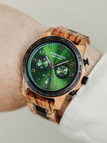 The Wrist Watcher - That green never stops amazing me