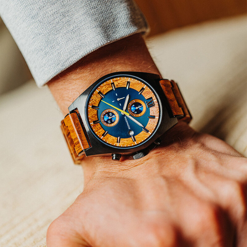 Oceanic is made of Kosso wood, featuring a blue dial.