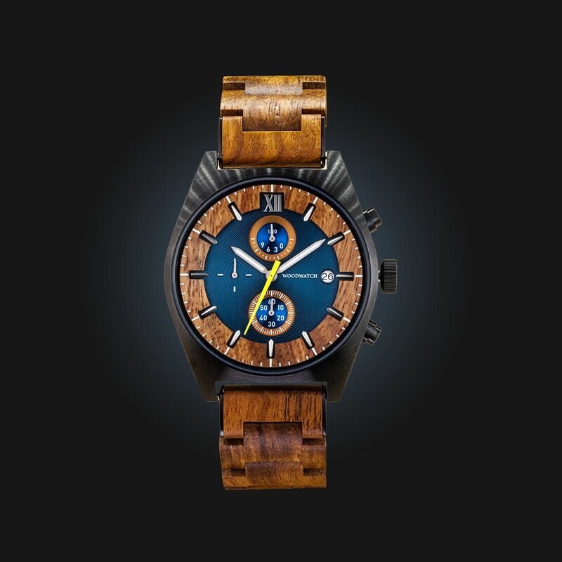 Oceanic is made of Kosso wood, featuring a blue dial.