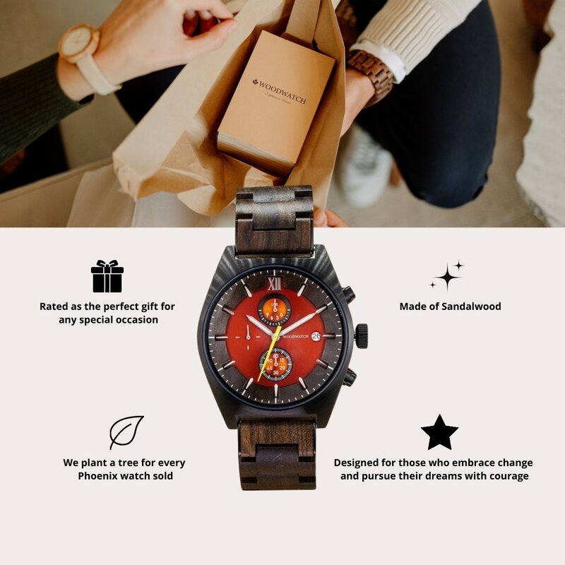 Phoenix is gemaakt van Zwart Sandelhout en heeft een oranje wijzerplaat.