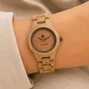La Collection CORE tire son nom d’une qualité de bois exceptionnelle récolté au coeur même des arbres . Le design sportif est parfait pour les amateurs d’escapades en forêt et les aventuriers. Les montres sont disponibles en deux diamètres pour les hommes