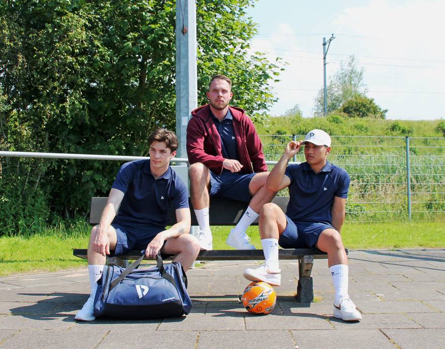 <strong>DONNAY SPORTSETS</strong>