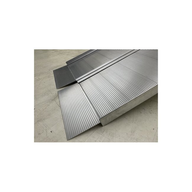 Oprijplaat / Drempelhulp Aluminium 60 x 76 cm - Opvouwbaar & Draagbaar - max .400 kg