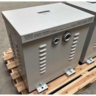 Scheidingstransformator 3-fase 230-400/230-400 V=N - in metalen omkasting IP23
