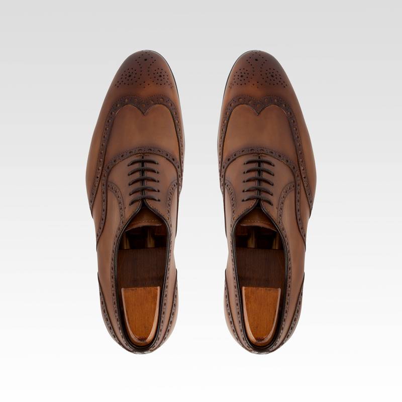 Carlos Santos Wingtip Shoes Brown in Algarve Patina Carlos Santos Wingtip Shoes Brown in Algarve Patina