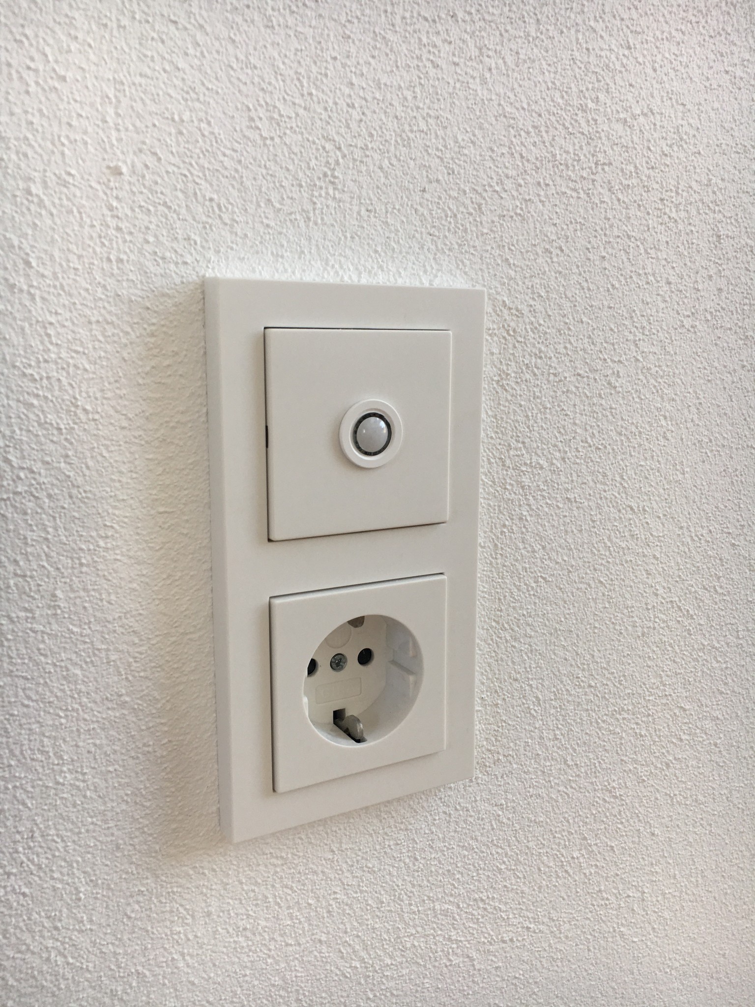 occy occupancy sensor in wallbox installation