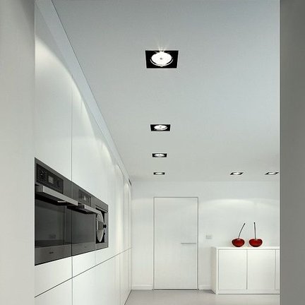 Trimless recessed ceiling fixtures