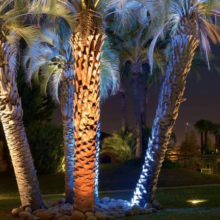 Ground recessed spotlights
